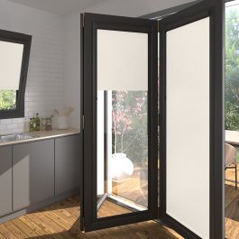 Amor Pearl Perfect Fit Blackout Roller