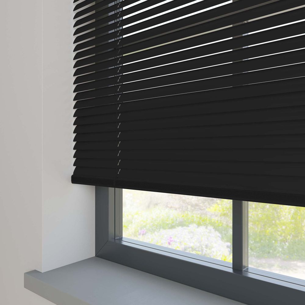 Gloss Black Aluminium Venetian