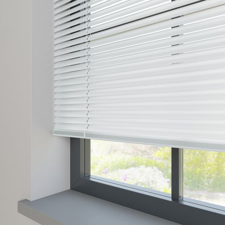 A softer grey aluminium blind in the kitchen 